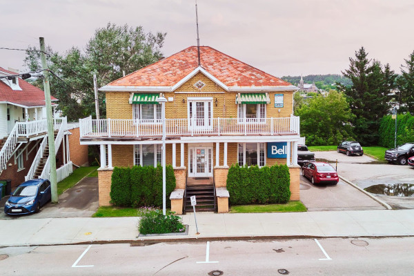 MLS: 12052342