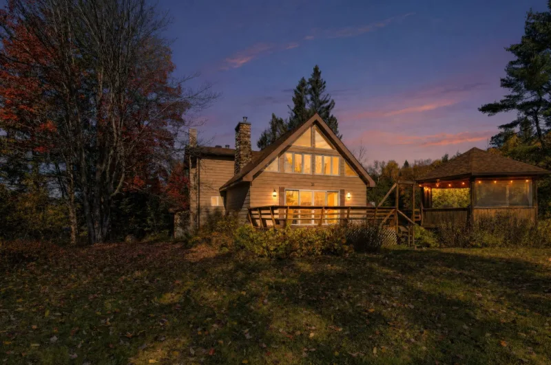 MLS: 18243951