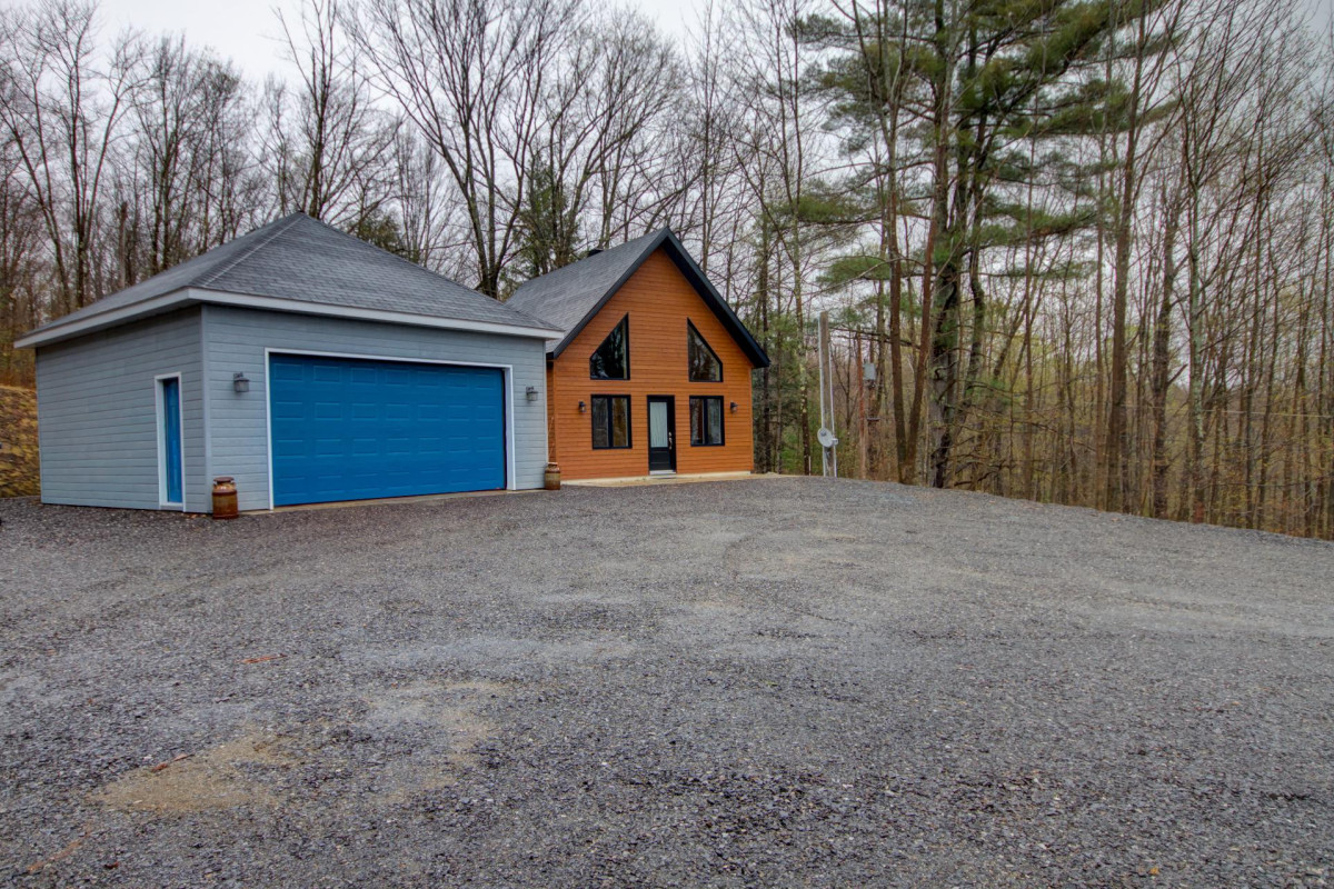MLS: 18438407