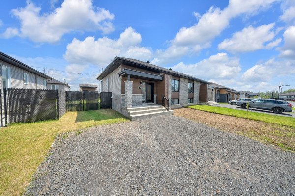 MLS: 21008452