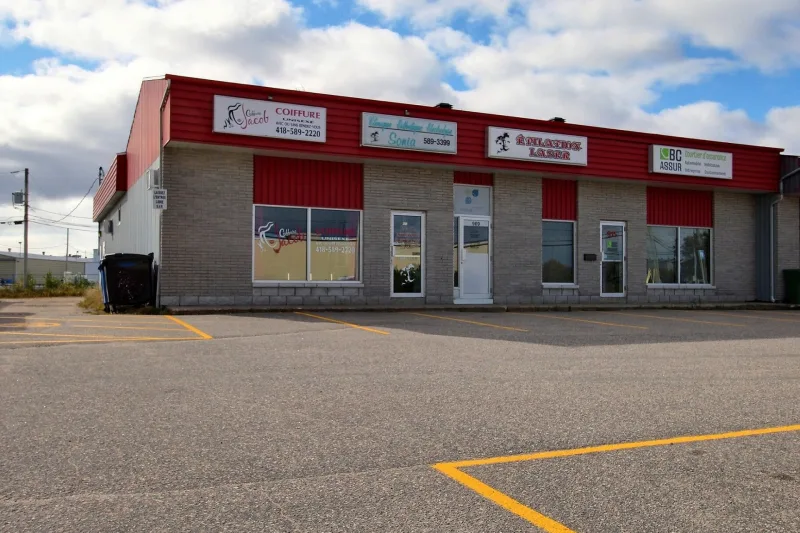 MLS: 23698317