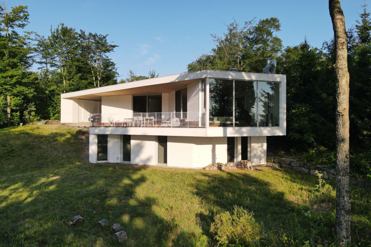 MLS: 23705748