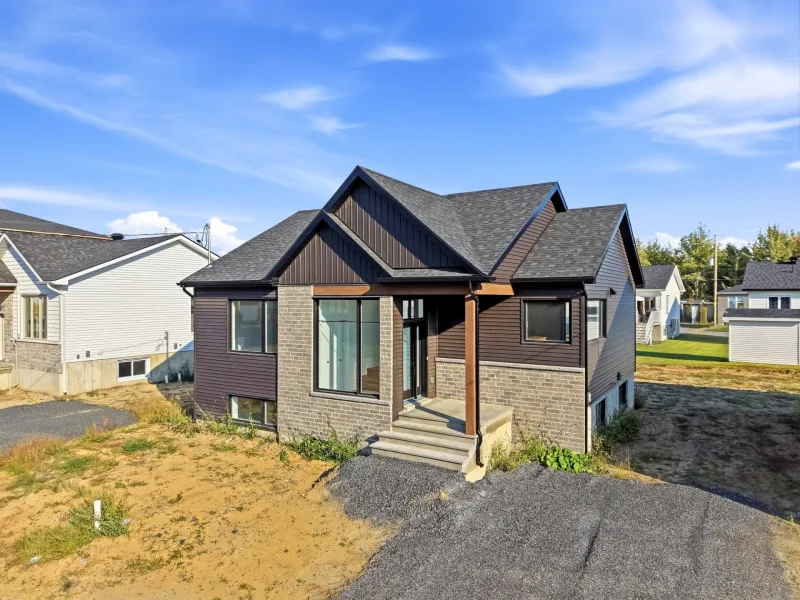 MLS: 24116305