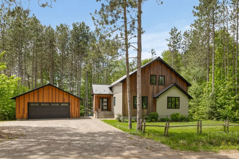 MLS: 9961992