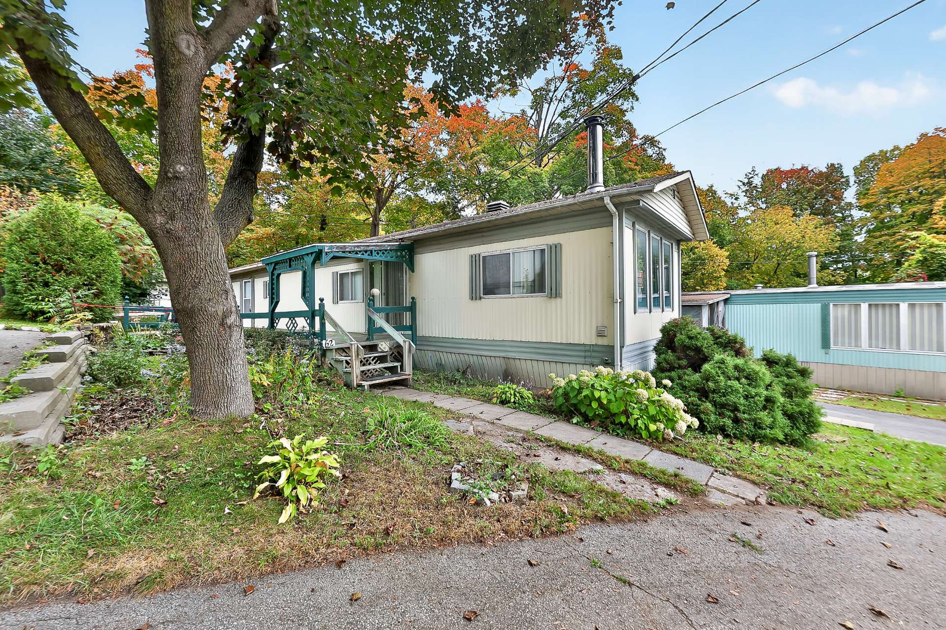 MLS: 17704386