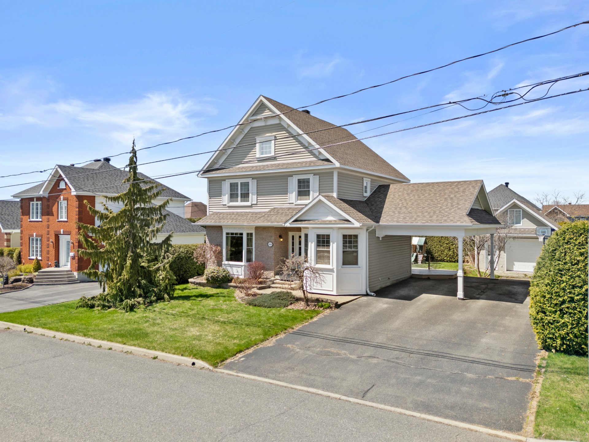 MLS: 19608271