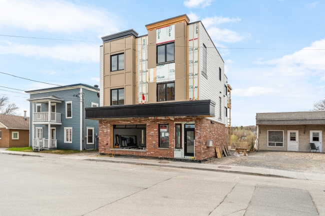 MLS: 21165641
