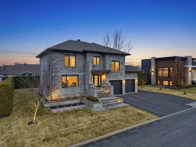 MLS: 22804079
