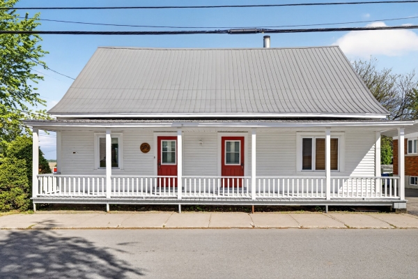 MLS: 23684635