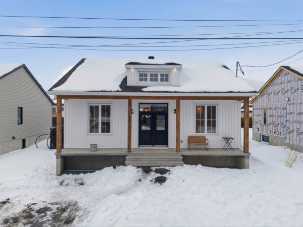 MLS: 24000098
