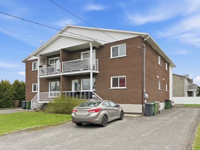 MLS: 25069974