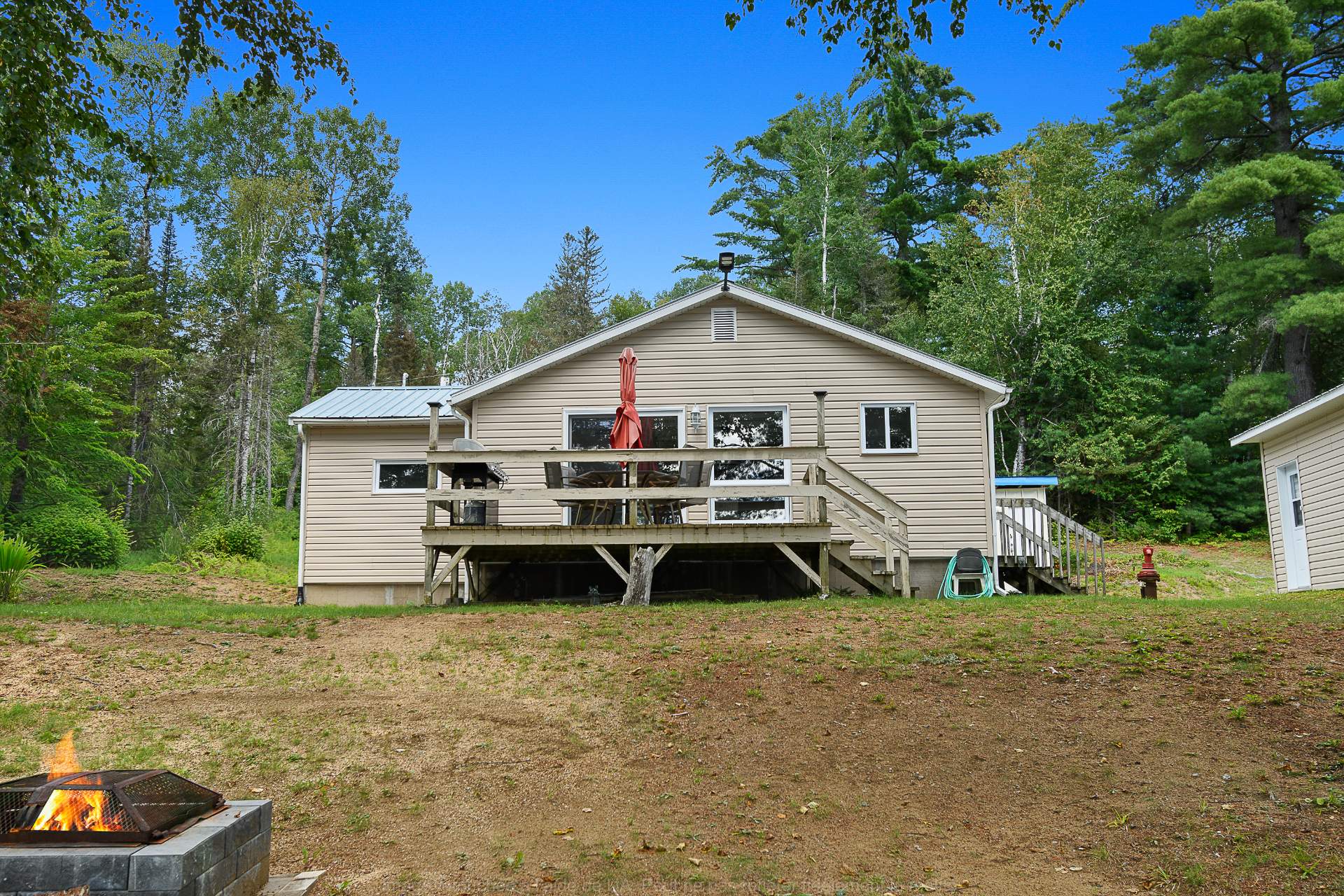 MLS: 26341126