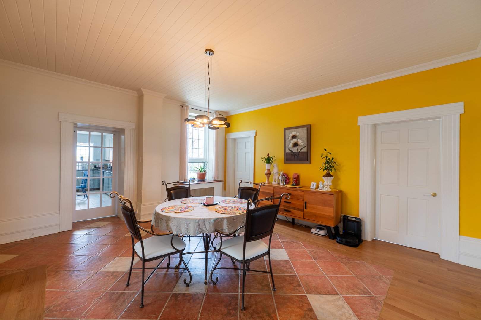 Dining room