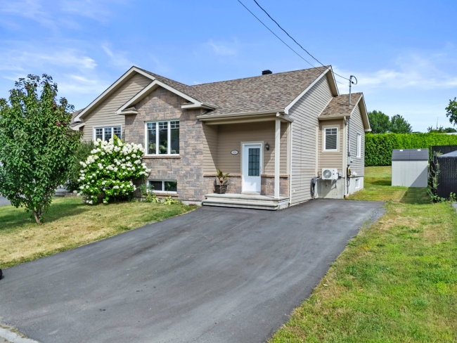 MLS: 28052449